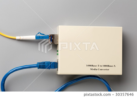 1Gbps optical media converter with SFP module 1Gbps optical media converter with SFP module 30357646