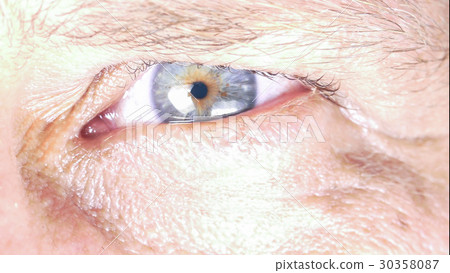 Closeup of man's eye Closeup of man's eye 30358087
