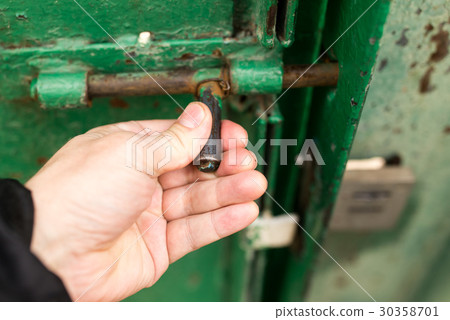 Iron door opening 30358701