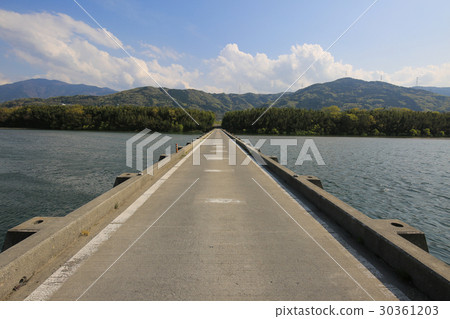 Tokushima Prefecture Mima-shi Waki-cho Diving Bridge 30361203