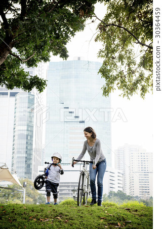 Family Bicycling Holiday Weekend Activity Family Bicycling Holiday Weekend Activity 30364459