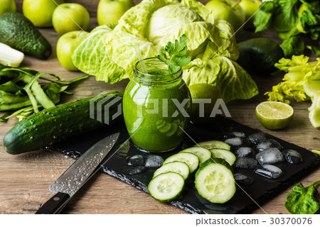 Detox diet. Green smoothie with vegetables 30370076