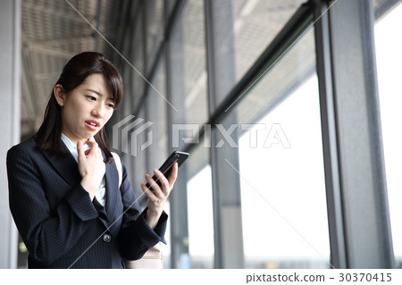 年輕的商界女強人 年輕的商界女強人 30370415