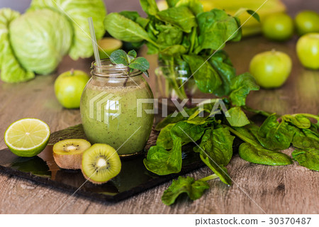 Detox diet. Green smoothie with fruits 30370487
