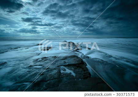 Nash Point, Glamorgan Nash Point, Glamorgan 30371573