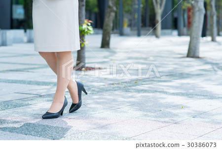 Business woman (feet) Business woman (feet) 30386073