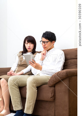 調查平板設備夫妻生活在一起他的男朋友男女搬家我的家 調查平板設備夫妻生活在一起他的男朋友男女搬家我的家 30390109