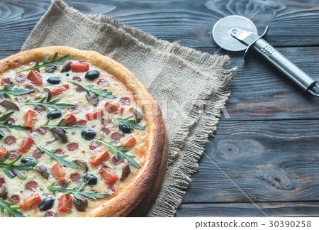 Cooked pizza Cooked pizza 30390258