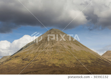 Mountain Glamaig 30391132