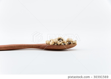 isolate white beans on object isolate white beans on object 30391569