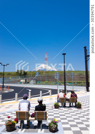 打破停車區 打破停車區 30394791