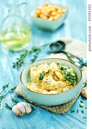 humus 30395303