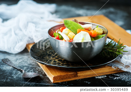 mix vegetables mix vegetables 30395489