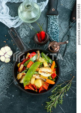 mix vegetables mix vegetables 30395565