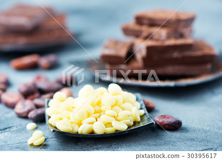 chocolate 30395617