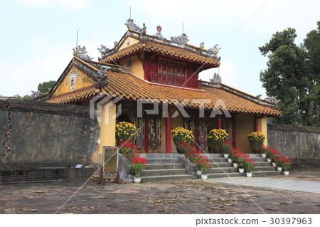 Emperor Gate of the Temple of Minhman 30397963