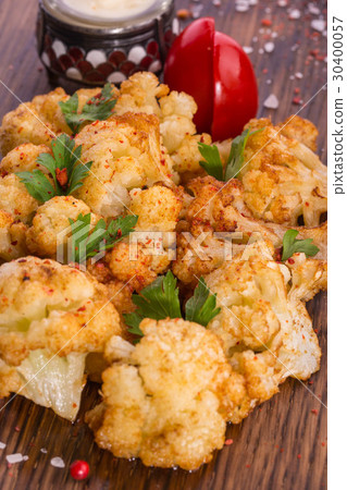Cabbage color, deep fried with greens and vegetabl 30400057