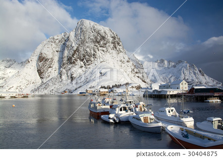 Morning in Hamnoya at the Lofoten, Norway 30404875