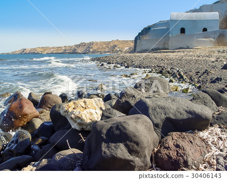 The beach near Exo Gialos in Santorini 30406143