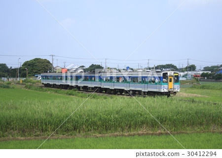 久留裡線上運行的舊柴油車（Kiha 38 + Kiha 30） 30412294