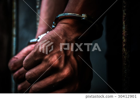 Prisoner hands 30412901