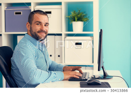 Man working in modern office, toned Man working in modern office, toned 30413866