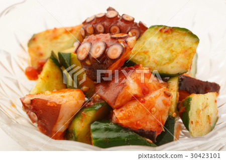Octopus and cucumber with kimuchi 30423101