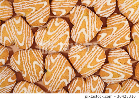 Cookies in heart shape Cookies in heart shape 30425316