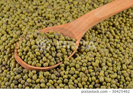 Green mung beans in a spoon Green mung beans in a spoon 30425462