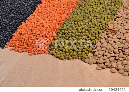 Mixture of lentils and beans Mixture of lentils and beans 30425611