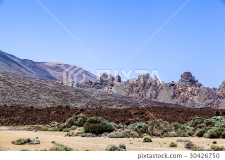 Los Roques de Garcia, unique emblematic Teide Los Roques de Garcia, unique emblematic Teide 30426750