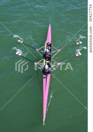 Double skull 30427754