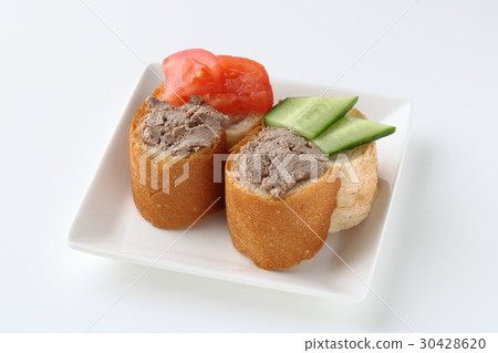 Cow liver paste canapé Cow liver paste canapé 30428620