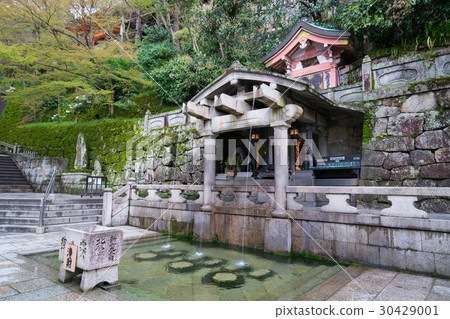 Kyoto Kiyomizudera Otowa's Taki 30429001