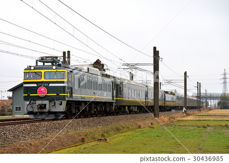 EF 8143睡覺限時快遞Twilight Express EF 8143睡覺限時快遞Twilight Express 30436985