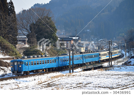 Series 475 New and Old Hokuriku Color 6 30436991