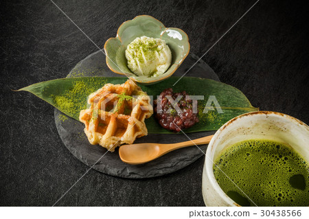 Japanese style waffle Powdered green tea (matcha) waffle 30438566