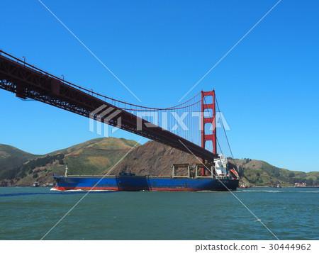Golden Gate Bridge from San Francisco Bay 30444962