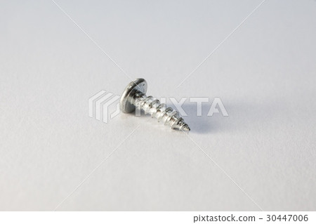 Used old screws with isolated white background 30447006