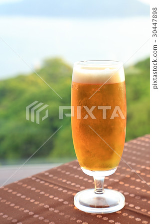 Delicious draft beer 30447898