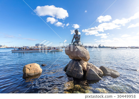 Little mermaid statue Copenhagen 30449958