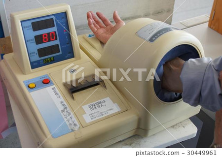 Sphygmomanometer  30449961