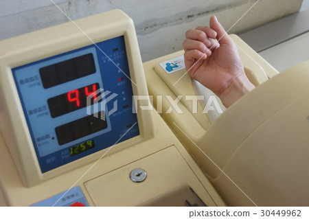 Sphygmomanometer  30449962