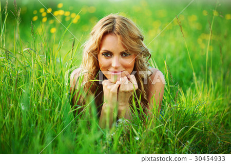 blonde on grass 30454933