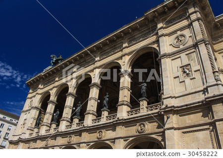 Vienna · Opera 30458222