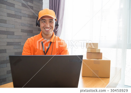 Delivery call center online operator 30458929