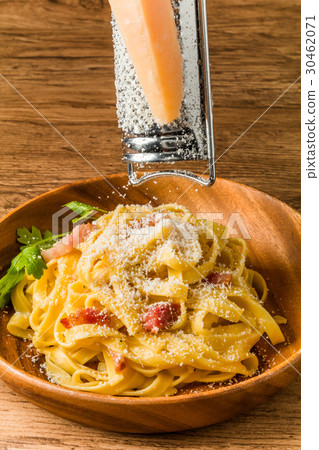 Spaghetti Carbonara 30462071