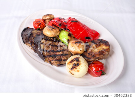 Delicious grilled vegetables. Delicious grilled vegetables. 30462388