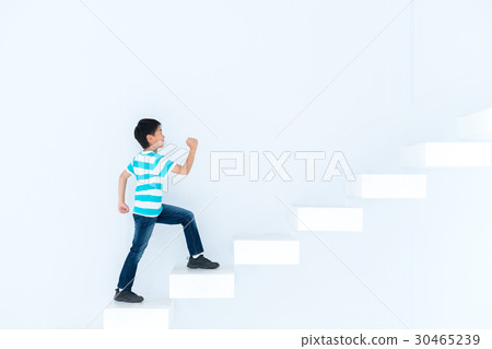 Elementary school student 30465239