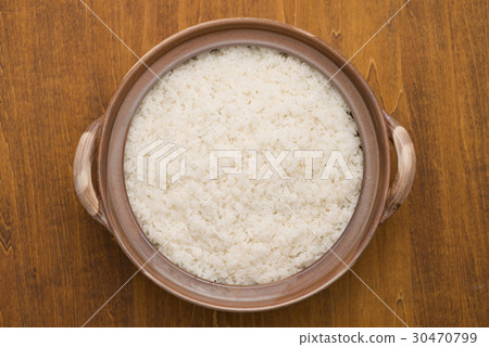 Rice cooked in the pot Rice cooked in the pot 30470799